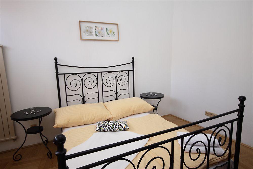 Leo Apartments Old Town Praha Exteriér fotografie